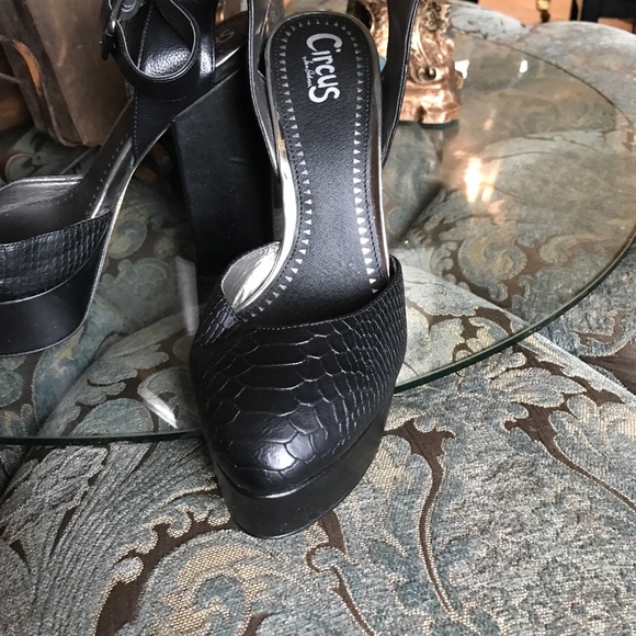 Circus by Sam Edelman ankle tie platforms - Picture 2 of 4