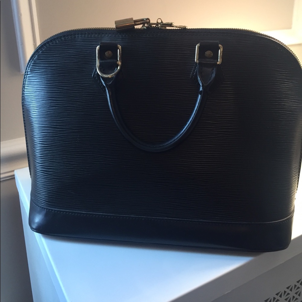 Louis Vuitton black epi bowling ball bag