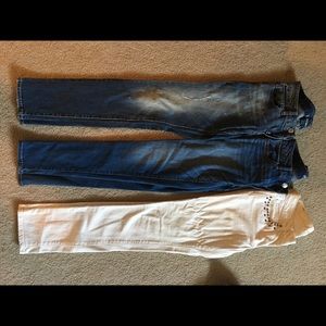 3 pairs of AE jeans. 20$ each or 50$ for all 3 🎉