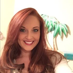 Meet your Posher, Candi