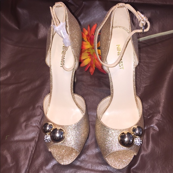 Nine West Vidal! Platform Peep-toe w/ Ankle Strap! - Picture 2 of 8