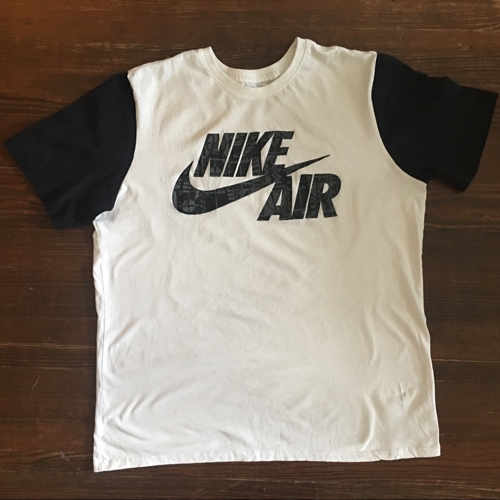 Men's Nike Air t-shirt, The Nike Tee, athletic cut