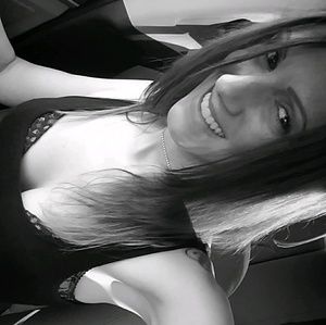 Meet your Posher, Nikki