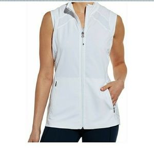 CALIA by CARRIE UNDERWOOD RUNNING VEST SLEEVELSS