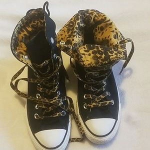 Converse Slouchy HI Black/Gold- size 9 Like New