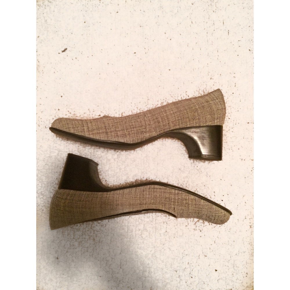 Gray shoes