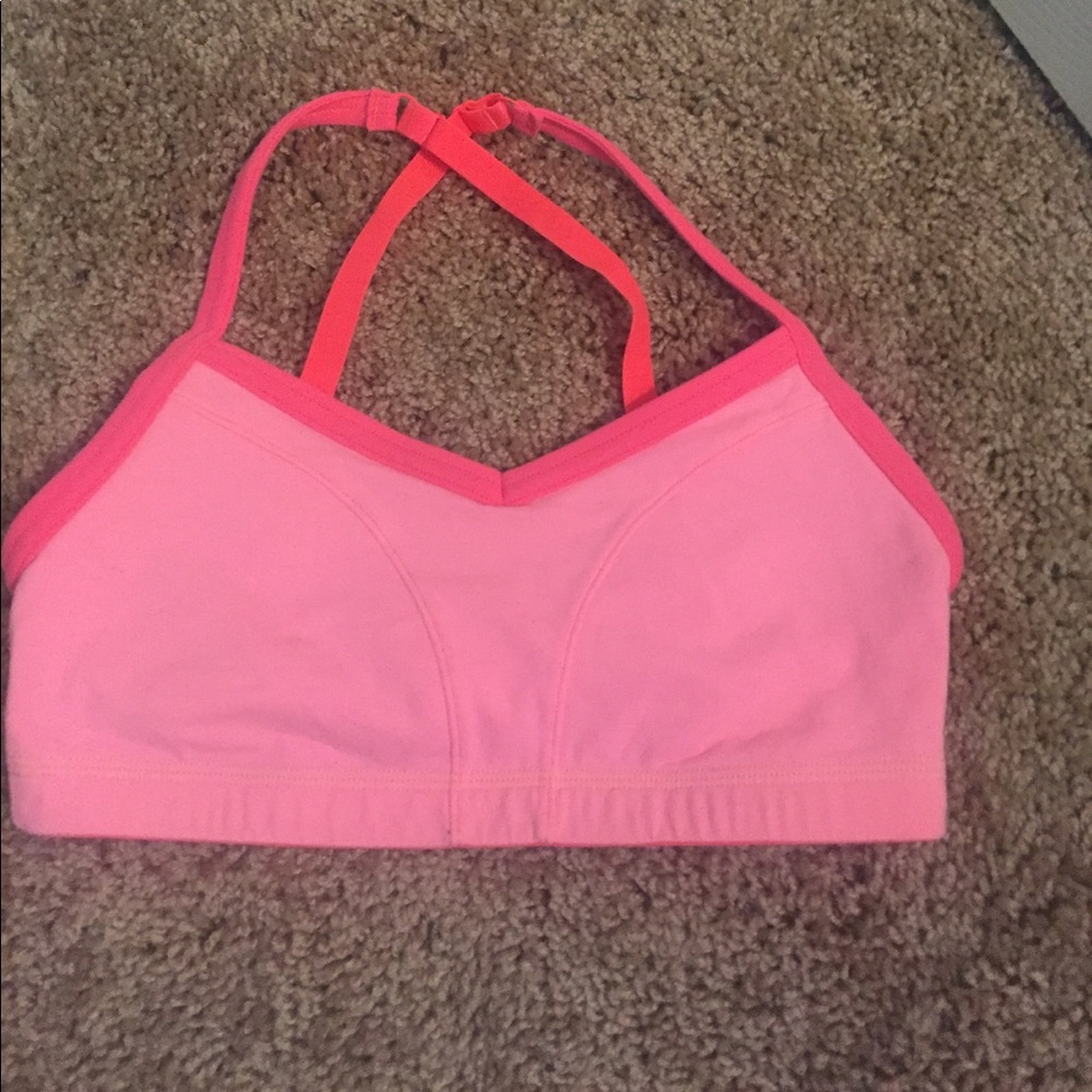 Lucy sports bra
