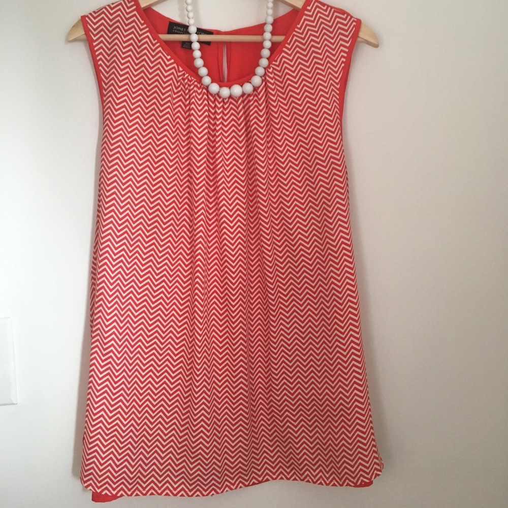 Jones New York Woman Chevron Shell Top