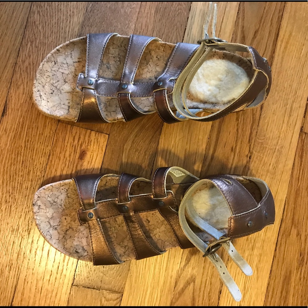 UGGS!! Rare Gladiator Sandals!! 💥💥