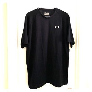 Men’s Black Under Armour Shirt