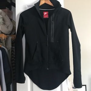 Nike Tech Zip-Up Cape Jacket