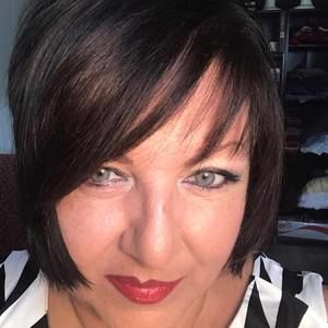 Meet your Posher, Elena