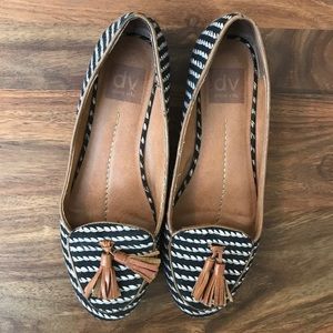 Dolce Vita Damala Tassel Skimmer