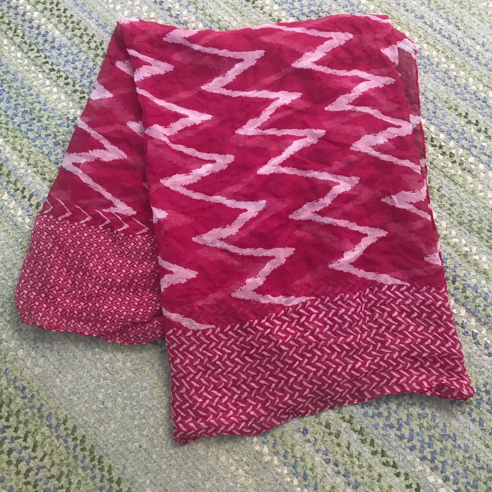 Pink and white scarf/wrap