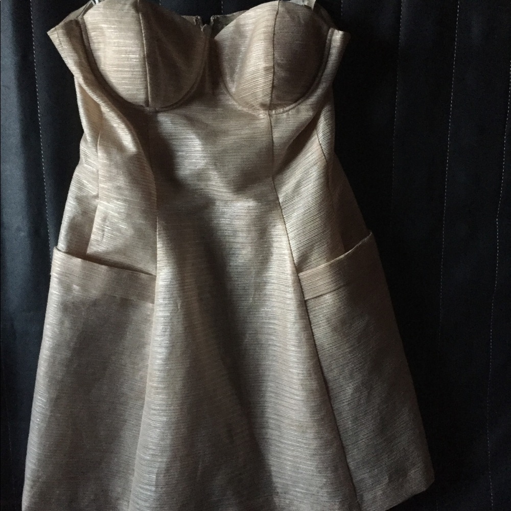 Bebe dress