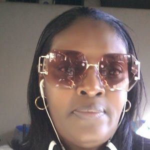 Meet your Posher, Ametria