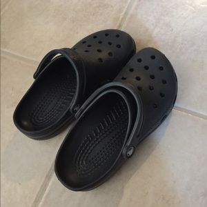 NWOT black crocs