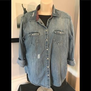 AMERICAN EAGLE - snap front denim shirt AMERICAN EAGLE - snap front denim shirt