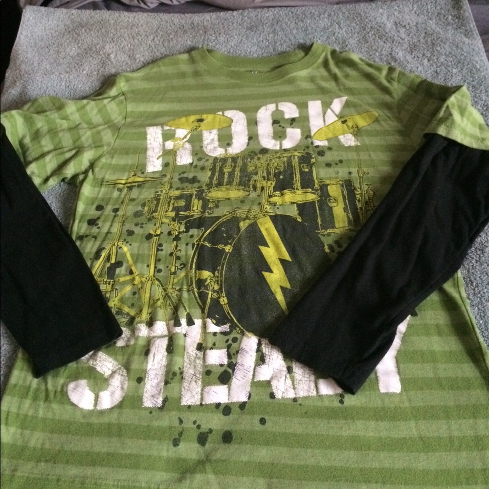 Boys “FLUX” Long Sleeves T-Shirt. Color: Green & Black. Size: 14/16