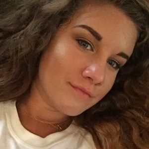 Meet your Posher, Isabelle