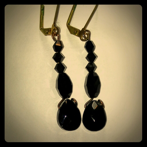 #0089 Ebony Faceted Crystal Drop Earrings - Picture 3 of 3