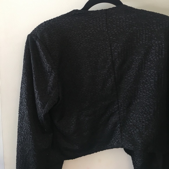 Quarter length textured black jacket - Picture 5 of 6
