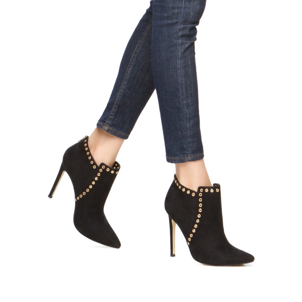 Izabella Rue Pointed Faux Suede Booties NWOT