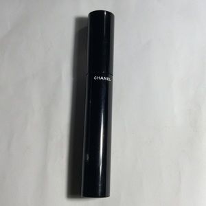 Chanel mascara