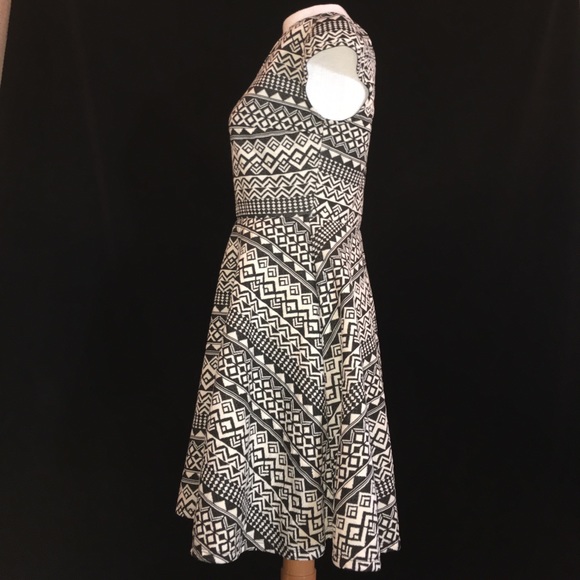 MOSSIMO DRESS - Picture 3 of 3