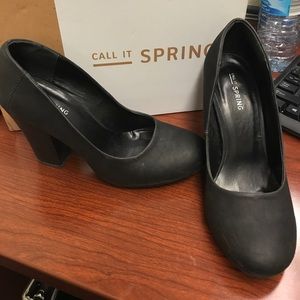 Noir shoes size 8 gently use!