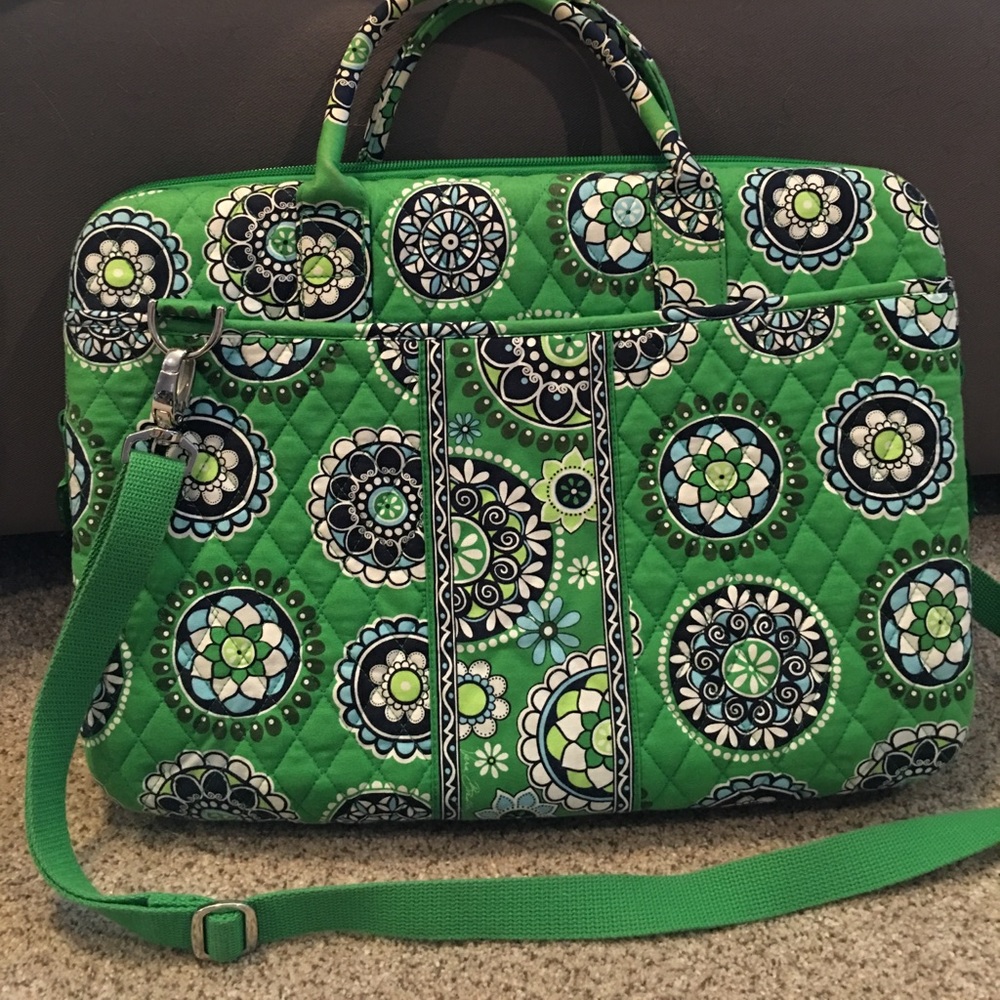 PRICE DROP Vera Bradley laptop bag! Very clean!