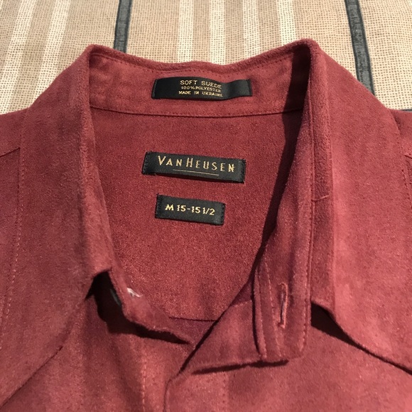 Long sleeve (suede like) dress shirt. - Picture 2 of 6