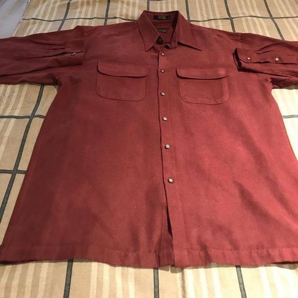 Long sleeve (suede like) dress shirt. - Picture 5 of 6