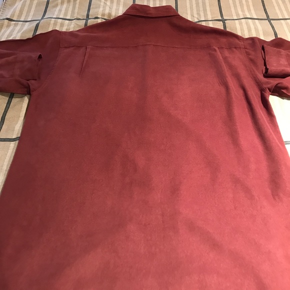 Long sleeve (suede like) dress shirt. - Picture 6 of 6