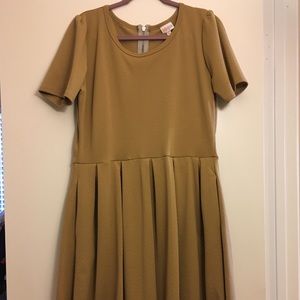 LuLaRoe Amelia dress size XL. POCKETS!