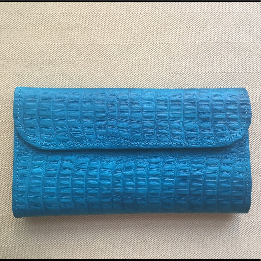 🦋 NWOT Real Teal croc, leather handmade wallet