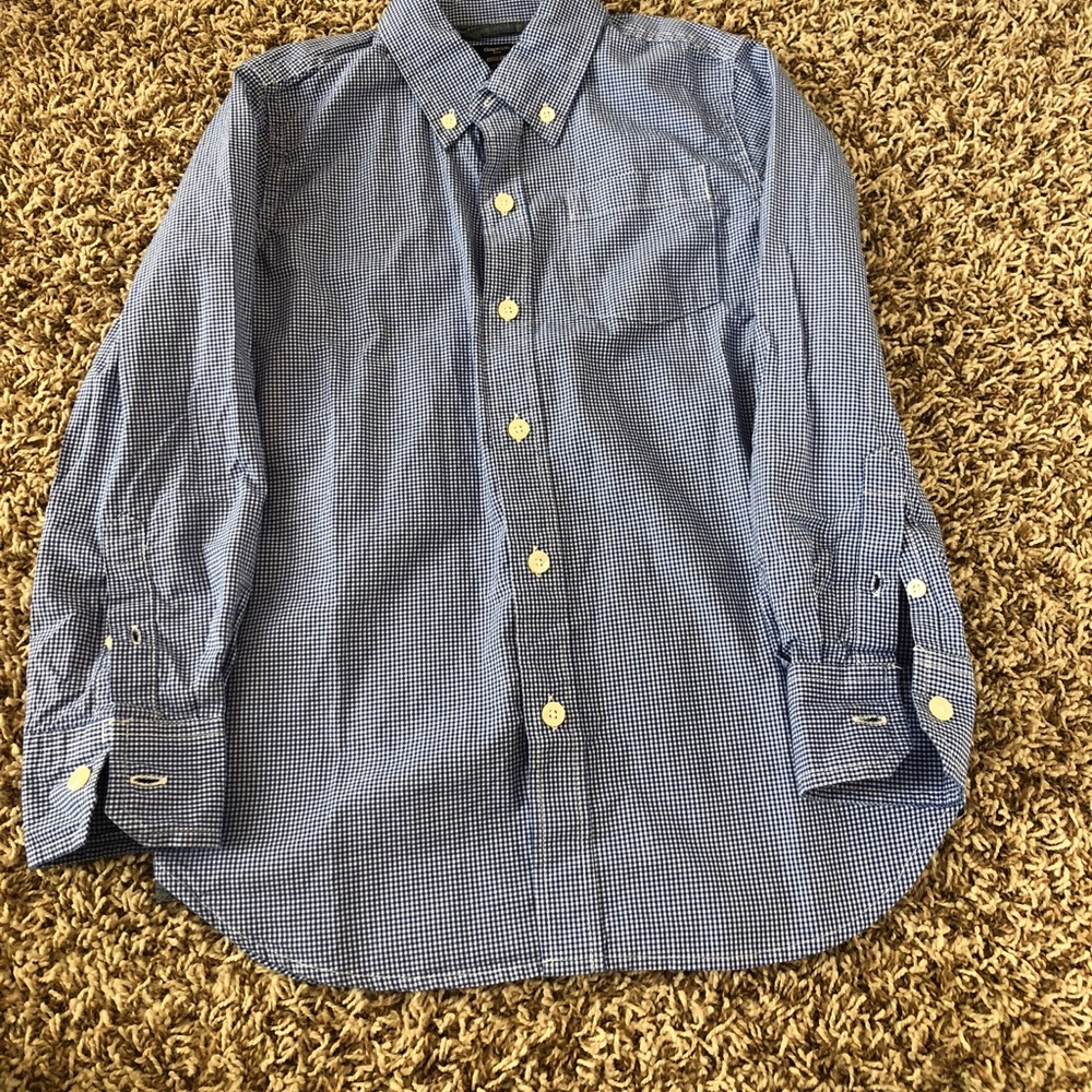 Gap button up