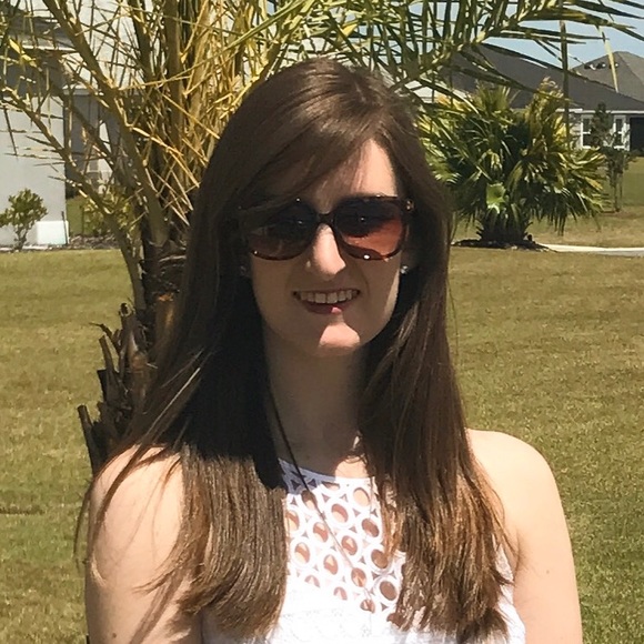 Meet your Posher, Katie - Picture 1 of 1