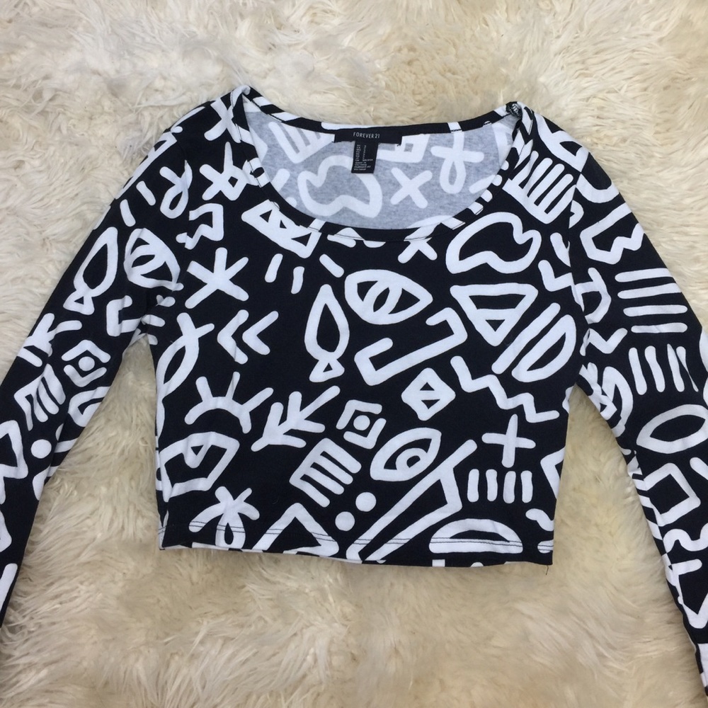 NWOT Forever 21 black white crop top