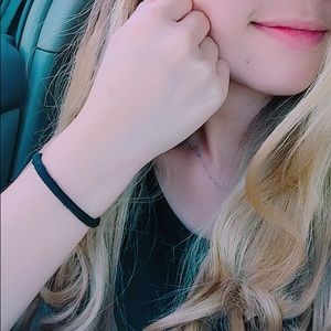 Meet your Posher, Yen