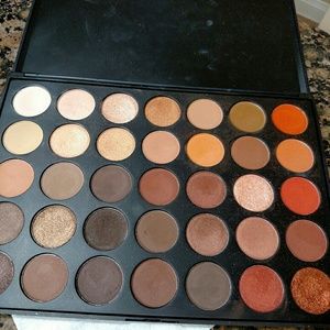 Morphe 35O eyeshadow palette