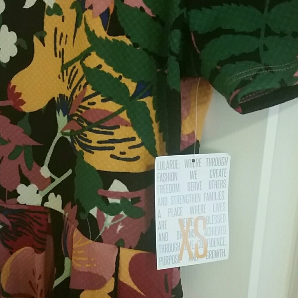 NWT LLR XS Amelia - Picture 3 of 3