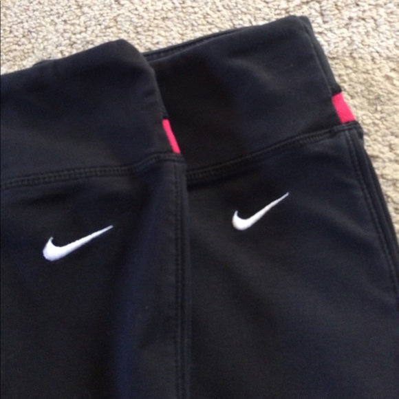 2 Nike Dri Fit Capris - Picture 5 of 7
