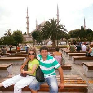 Meet your Posher, Daniela