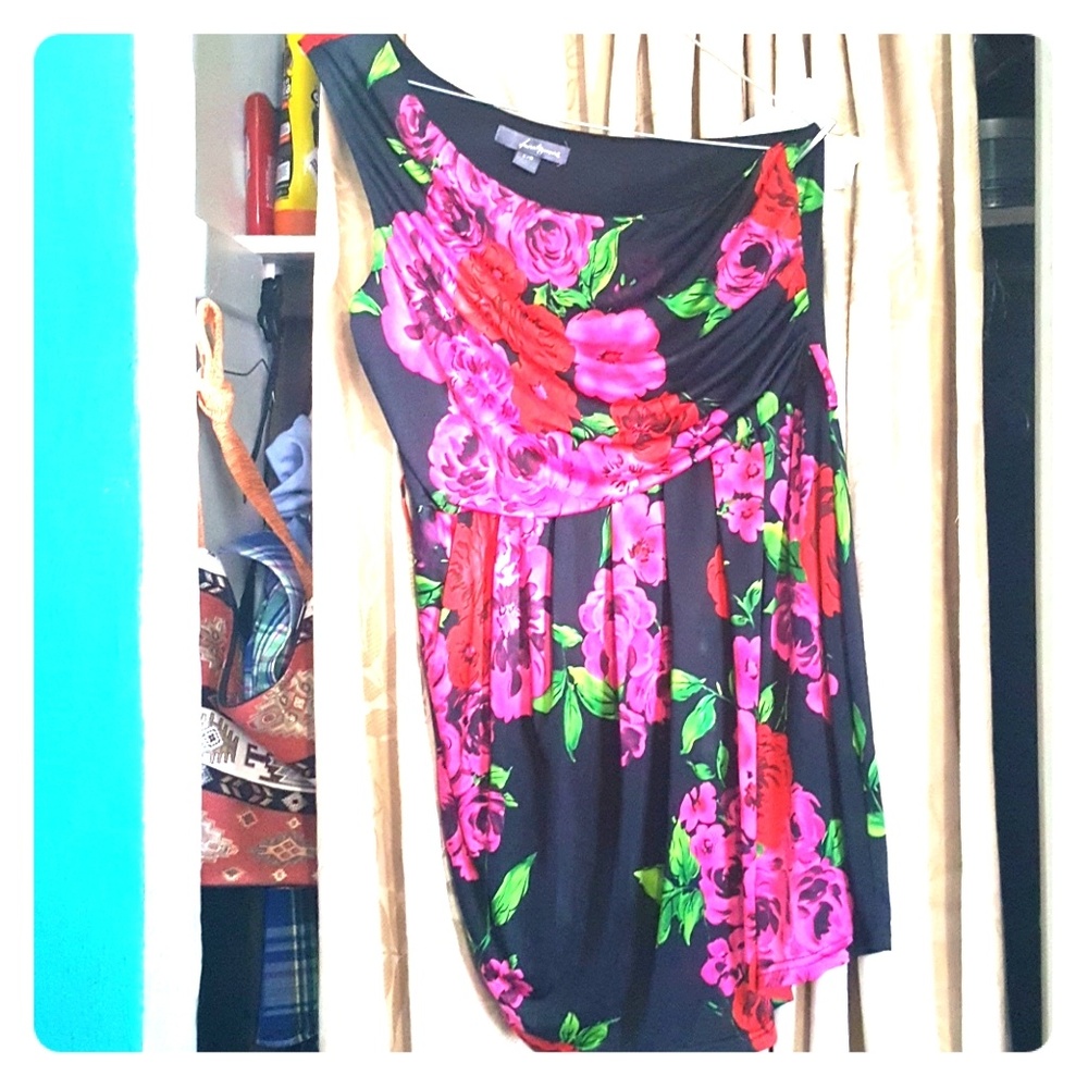 Floral dress one sleeve