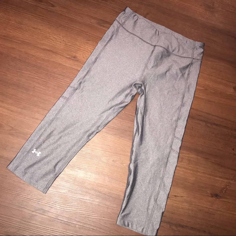 UA Capri Tights
