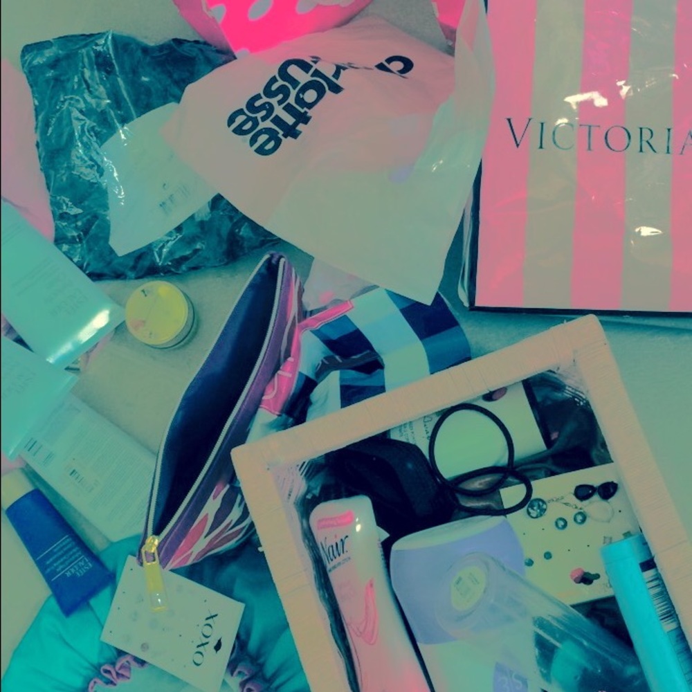 Meet your Posher, Funmi