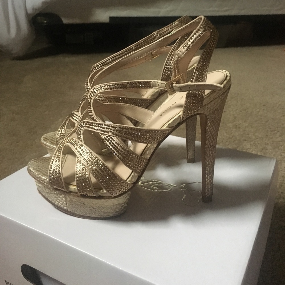 Pelle Moda Malin Platform Heels