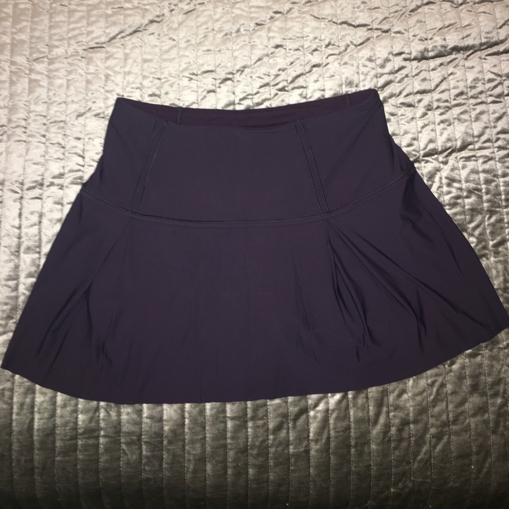 Lululemon lost in pace skirt Sz 6 reg