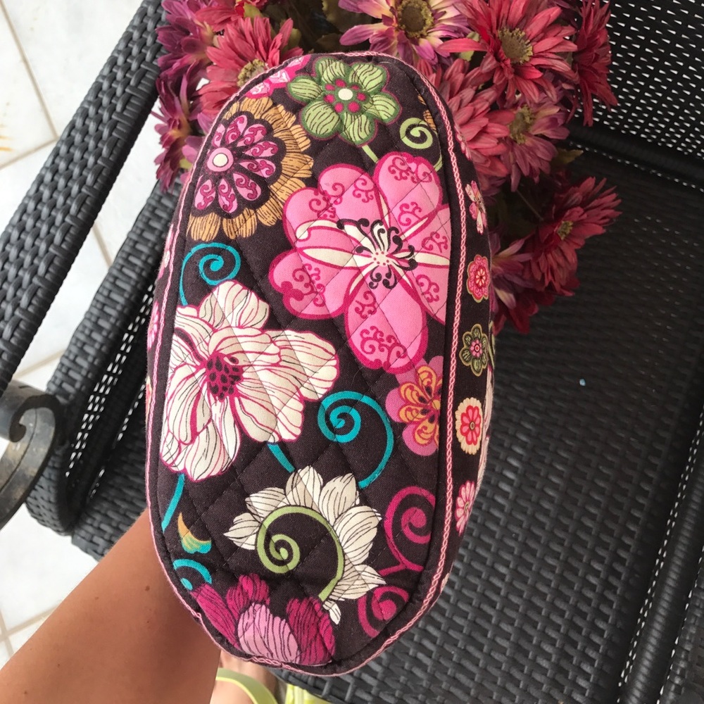 Vera Bradley flower print purse - Picture 2 of 6